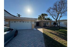 10128 YACHT CLUB DRIVE, TREASURE ISLAND, FL 33706 Sold 11/25/24