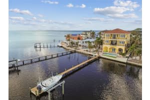 1679 SEA BREEZE DRIVE, TARPON SPRINGS, FL 34689 Sold 04/15/25