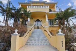 1679 SEA BREEZE DRIVE, TARPON SPRINGS, FL 34689 Sold 04/15/25