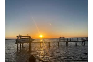 1679 SEA BREEZE DRIVE, TARPON SPRINGS, FL 34689 Sold 04/15/25