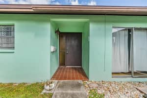 827 AMBASSADOR LOOP, TAMPA, FL 33613 Sold 11/22/24