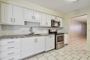 11200 102ND AVENUE, SEMINOLE, FL 33778 - MLS#MFRTB8316952