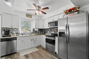 7084 ELINOR N, PINELLAS PARK, FL 33781 Sold 01/03/25