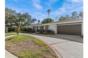409 PALMETTO ROAD, BELLEAIR, FL 33756 Sold 12/09/24