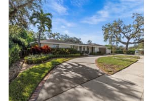 409 PALMETTO ROAD, BELLEAIR, FL 33756 Sold 12/09/24