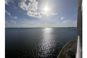 6060 Shore Blvd S #705, GULFPORT