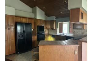 2332 VILLAGE GREEN BOULEVARD, PLANT CITY, FL 33566 Sold 04/18/25