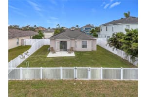538 19TH STREET, RUSKIN, FL 33570 Sold 12/12/24