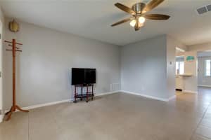 9915 39TH STREET, PINELLAS PARK, FL 33782 Sold 12/03/24