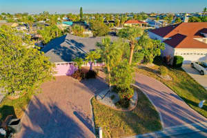 6331 COCOA LANE, APOLLO BEACH, FL 33572 Sold 01/17/25