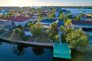 6331 COCOA LANE, APOLLO BEACH, FL 33572 Sold 01/17/25