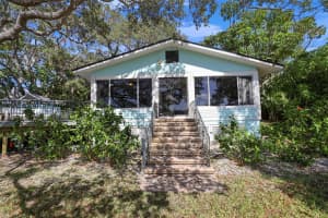 1820 1/2 WASHINGTON AVENUE, CLEARWATER, FL 33755 Sold 03/27/25