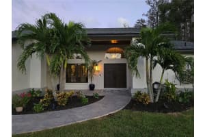 5476 OAKRIDGE DRIVE, PALM HARBOR, FL 34685 Sold 05/08/25