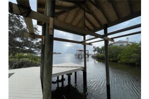 25 TREASURE DRIVE, TAMPA, FL 33609 Sold 05/09/25