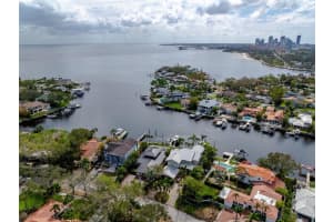 1331 BRIGHTWATERS BOULEVARD, SAINT PETERSBURG, FL 33704 Sold 03/31/25