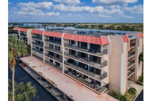 2700 BAYSHORE BOULEVARD, DUNEDIN, FL 34698 Sold 04/15/25