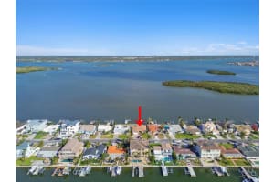 529 Johns Pass Ave, MADEIRA BEACH