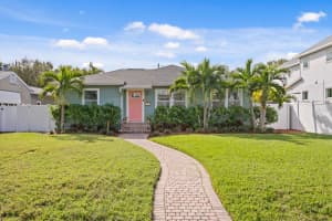 322 38TH AVENUE, SAINT PETERSBURG, FL 33704 Sold 12/23/24