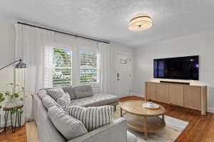 322 38TH AVENUE, SAINT PETERSBURG, FL 33704 Sold 12/23/24