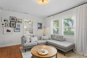 322 38TH AVENUE, SAINT PETERSBURG, FL 33704 Sold 12/23/24