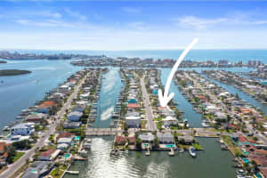 568 LILLIAN DRIVE, MADEIRA BEACH, FL 33708 Sold 12/06/24