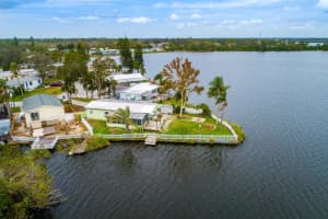 1324 LIVE OAK PARKWAY, TARPON SPRINGS, FL 34689 Sold 01/10/25