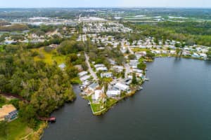 1324 LIVE OAK PARKWAY, TARPON SPRINGS, FL 34689 Sold 01/10/25