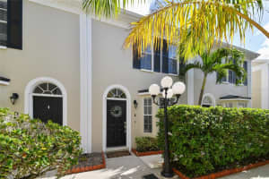 2802 CLEVELAND STREET, TAMPA, FL 33609 Sold 01/08/25
