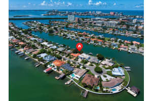 306 WINDWARD ISLAND, CLEARWATER BEACH, FL 33767 Sold 01/15/25