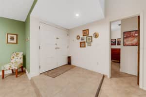 8227 33RD AVENUE, ST PETERSBURG, FL 33710 Sold 11/18/24