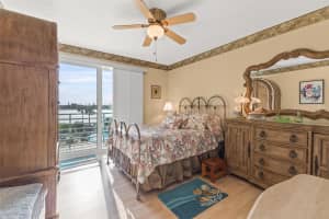 7974 SAILBOAT KEY BOULEVARD, SOUTH PASADENA, FL 33707 Sold 04/07/25