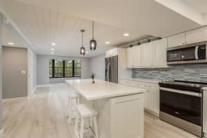 102 TARPON POINT, TARPON SPRINGS, FL 34689 Sold 11/27/24