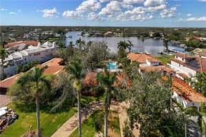 490 COFFEE POT RIVIERA NE, SAINT PETERSBURG, FL 33704 Sold 02/10/25