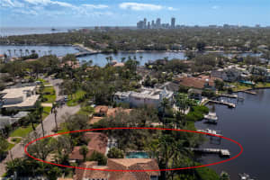 490 COFFEE POT RIVIERA NE, SAINT PETERSBURG, FL 33704 Sold 02/10/25