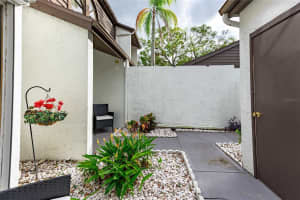 7910 LUXBURY PLACE, TAMPA, FL 33614 Sold 01/14/25