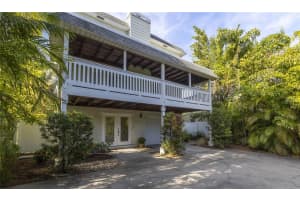 3302 E Maritana Dr, ST PETE BEACH
