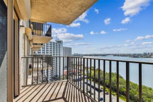 7050 SUNSET DRIVE, SOUTH PASADENA, FL 33707 Sold 12/02/24