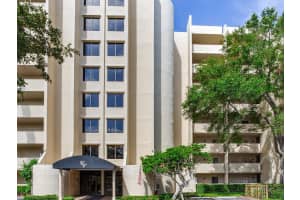 5020 BAYSHORE BOULEVARD, TAMPA, FL 33611 Sold 12/18/24