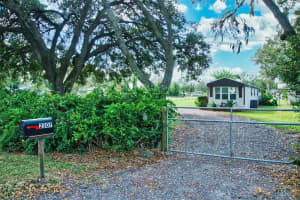 2307 FRITZKE ROAD, DOVER, FL 33527 - MLS#MFRTB8318951