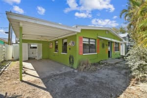 121 86TH TERRACE, TREASURE ISLAND, FL 33706 Sold 03/10/25