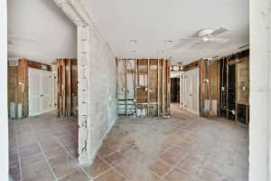 121 86TH TERRACE, TREASURE ISLAND, FL 33706 Sold 03/10/25