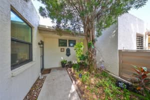 221 SHERWOOD DRIVE, BRADENTON, FL 34210 Sold 12/27/24