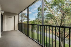 2800 COVE CAY DRIVE, CLEARWATER, FL 33760 Sold 02/26/25