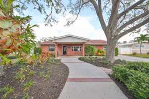 6657 BOUGAINVILLA AVENUE, ST PETERSBURG, FL 33707 Sold 04/04/25