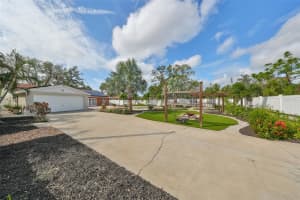 6657 BOUGAINVILLA AVENUE, ST PETERSBURG, FL 33707 Sold 04/04/25