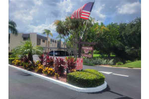 222 FERNWOOD CIRCLE, SEMINOLE, FL 33777 Sold 12/12/24