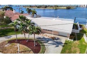 8143 CAUSEWAY BOULEVARD, SAINT PETERSBURG, FL 33707 Sold 01/31/25