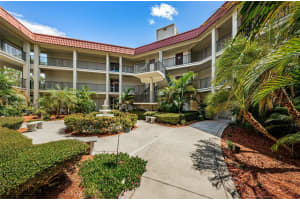 2700 BAYSHORE BOULEVARD, DUNEDIN, FL 34698 Sold 12/09/24