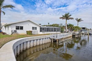 2000 KANSAS AVENUE, SAINT PETERSBURG, FL 33703 Sold 04/16/25