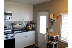 84 PINDO PALM STREET, LARGO, FL 33770 Sold 03/28/25
